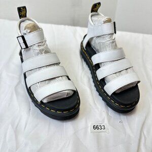 dr martans Sandals size 8 air wair blaire patent leather straps
